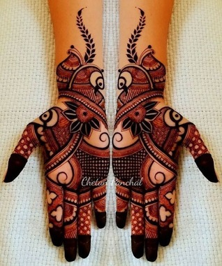 Stylish Arabic Mehndi